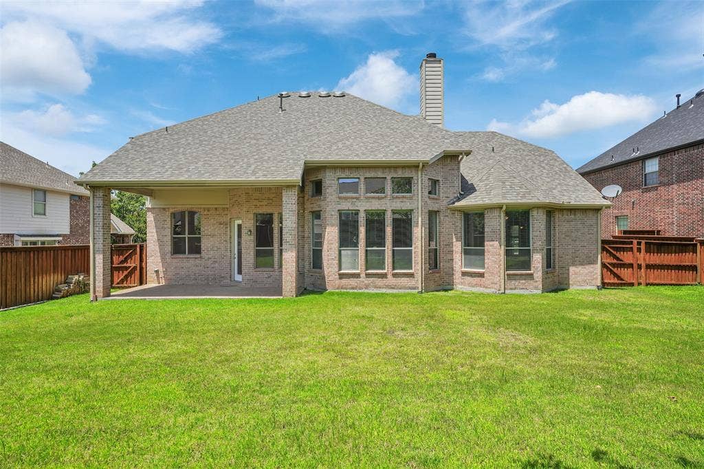 1910 Saint Johns Avenue, Allen, TX 75002 1910 Saint Johns Avenue, Allen, TX 75002
