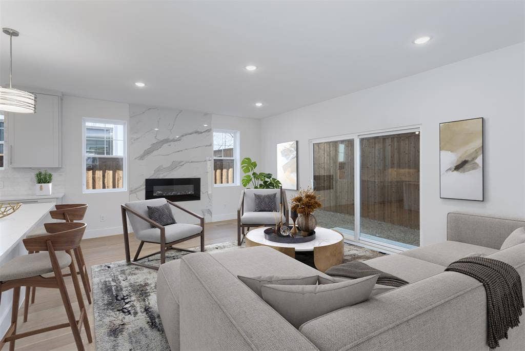 708 W White Avenue, McKinney, TX 75069 Virtual Staging