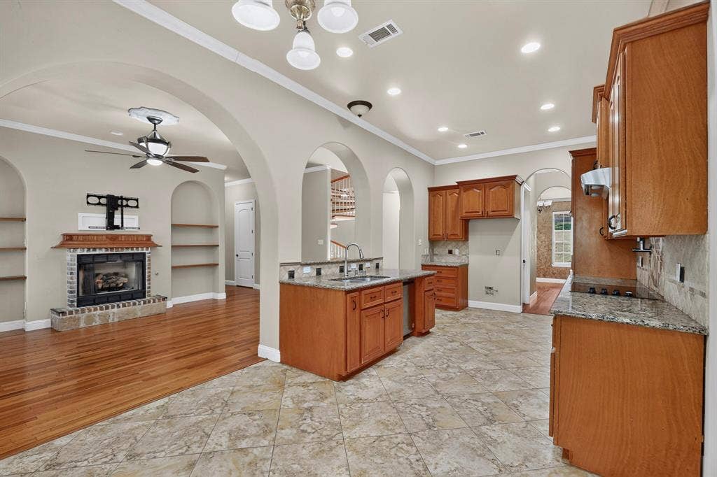 5105 Lake Forest Drive, Rowlett, TX 75088 5105 Lake Forest Drive, Rowlett, TX 75088