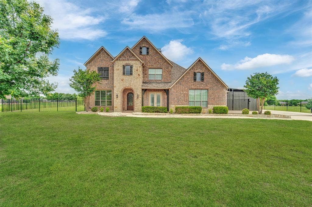 2600 W Hendrix Avenue, Lucas, TX 75002 2600 W Hendrix Avenue, Lucas, TX 75002