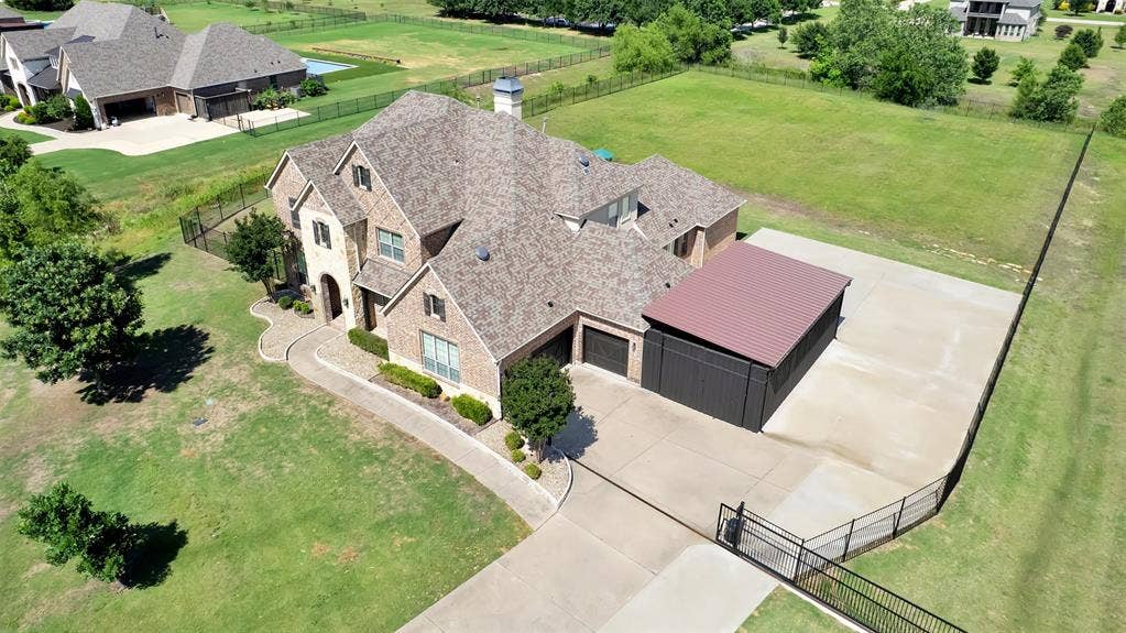 2600 W Hendrix Avenue, Lucas, TX 75002 2600 W Hendrix Avenue, Lucas, TX 75002