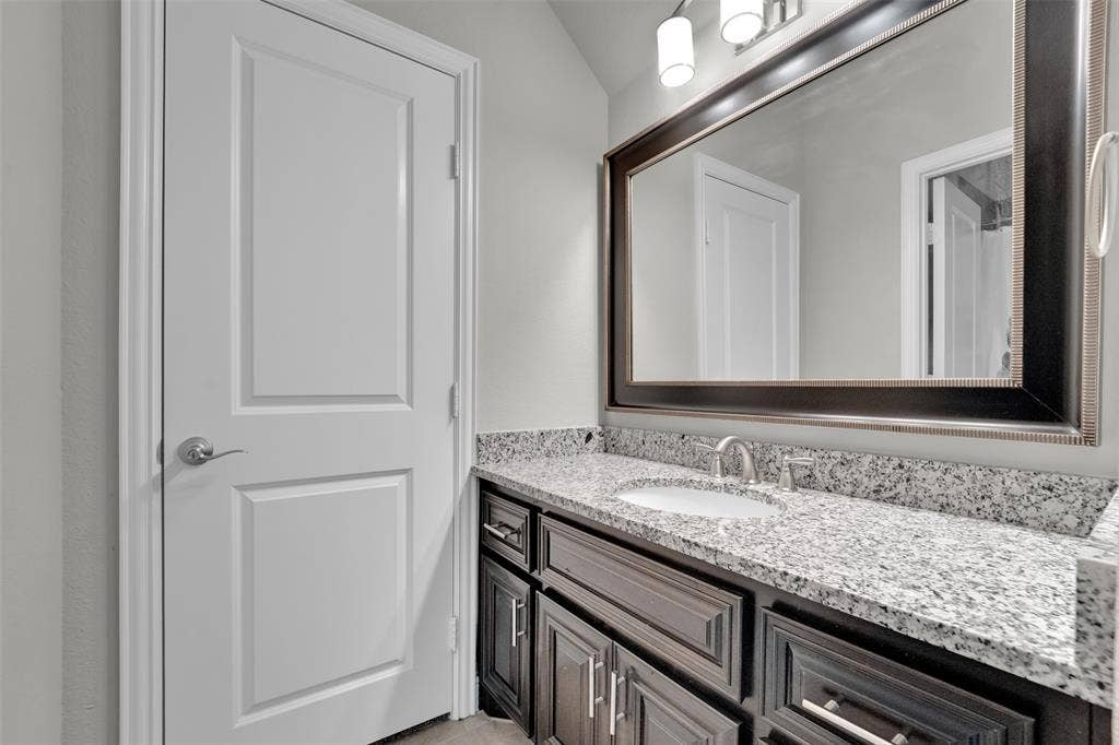 2600 W Hendrix Avenue, Lucas, TX 75002 2600 W Hendrix Avenue, Lucas, TX 75002