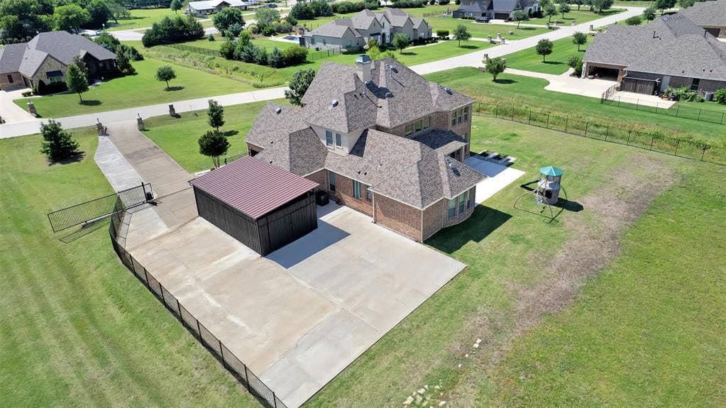 2600 W Hendrix Avenue, Lucas, TX 75002 2600 W Hendrix Avenue, Lucas, TX 75002