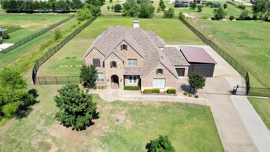 2600 W Hendrix Avenue, Lucas, TX 75002 2600 W Hendrix Avenue, Lucas, TX 75002
