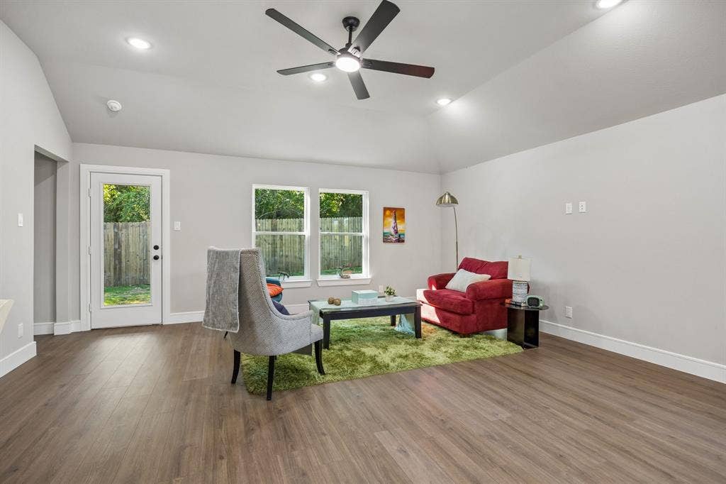 407 Frank Street, Terrell, TX 75160 407 Frank living room with ceiling fan
