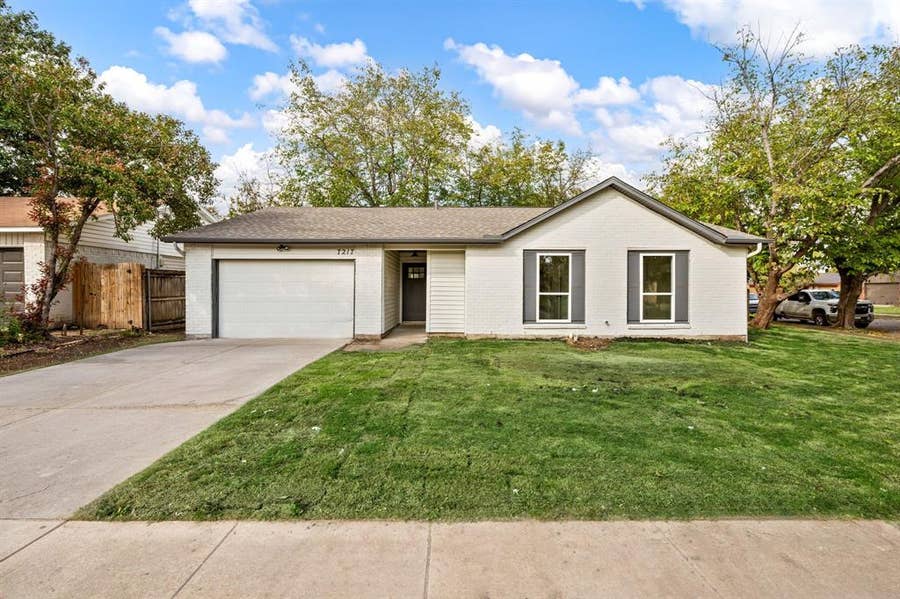 Property photo for 7217 Harwick Lane, North Richland Hills, TX