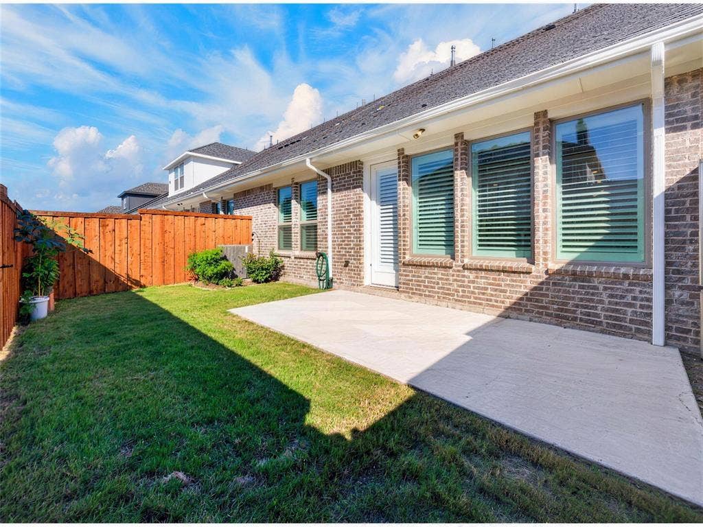 3551 Pierce Lane, Grand Prairie, TX 75052 3551 Pierce Lane, Grand Prairie, TX 75052