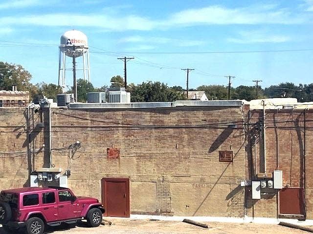 108 E Larkin Street, Athens, TX 75751 108 E Larkin Street, Athens, TX 75751