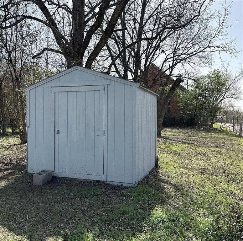 2702 Marder Street, Dallas, TX 75215