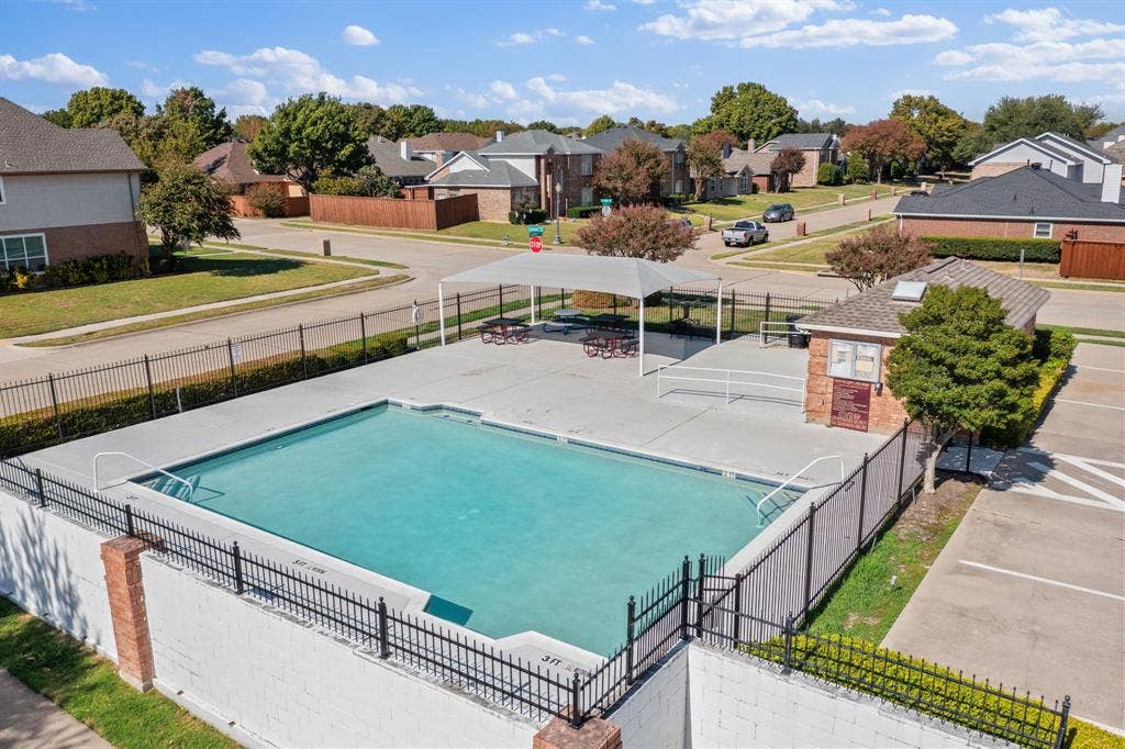 11414 Ocean Road, Frisco, TX 75035 Community pool