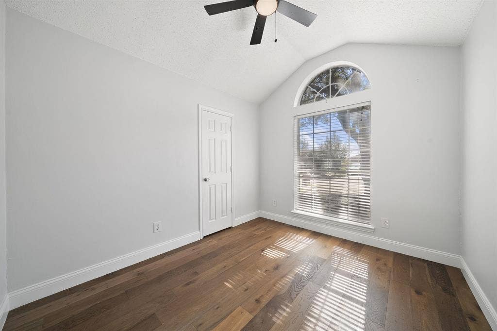 11414 Ocean Road, Frisco, TX 75035 Spacious secondary bed