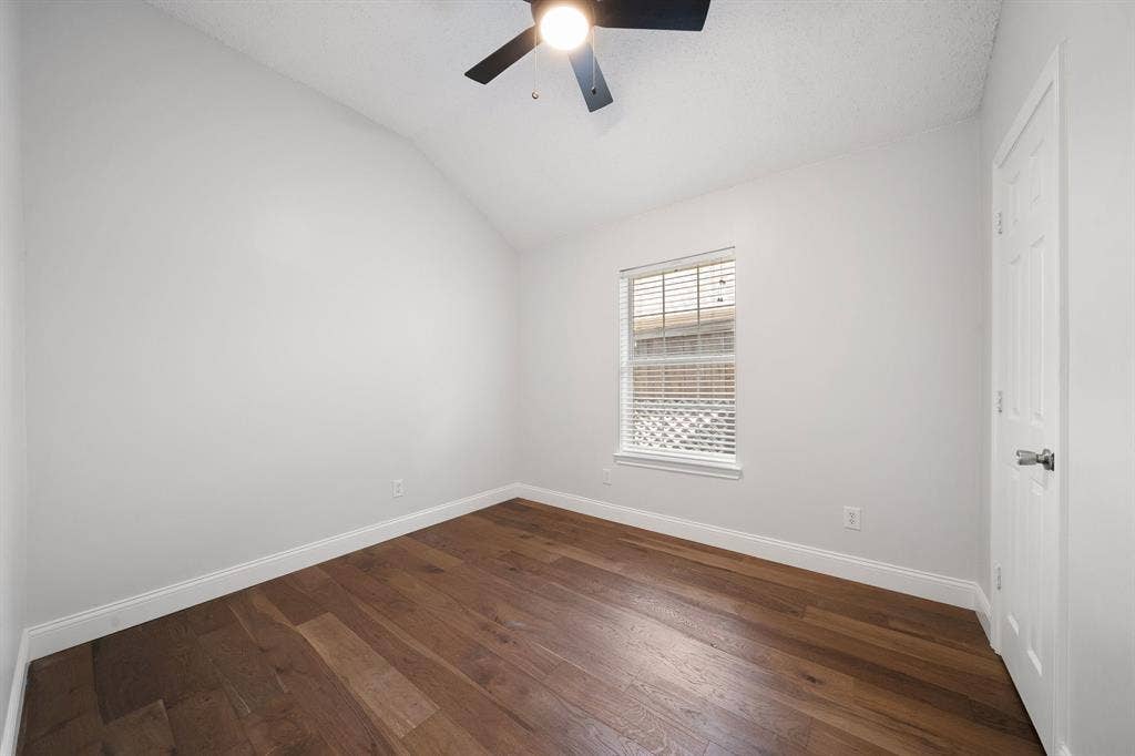 11414 Ocean Road, Frisco, TX 75035 Spacious secondary bed