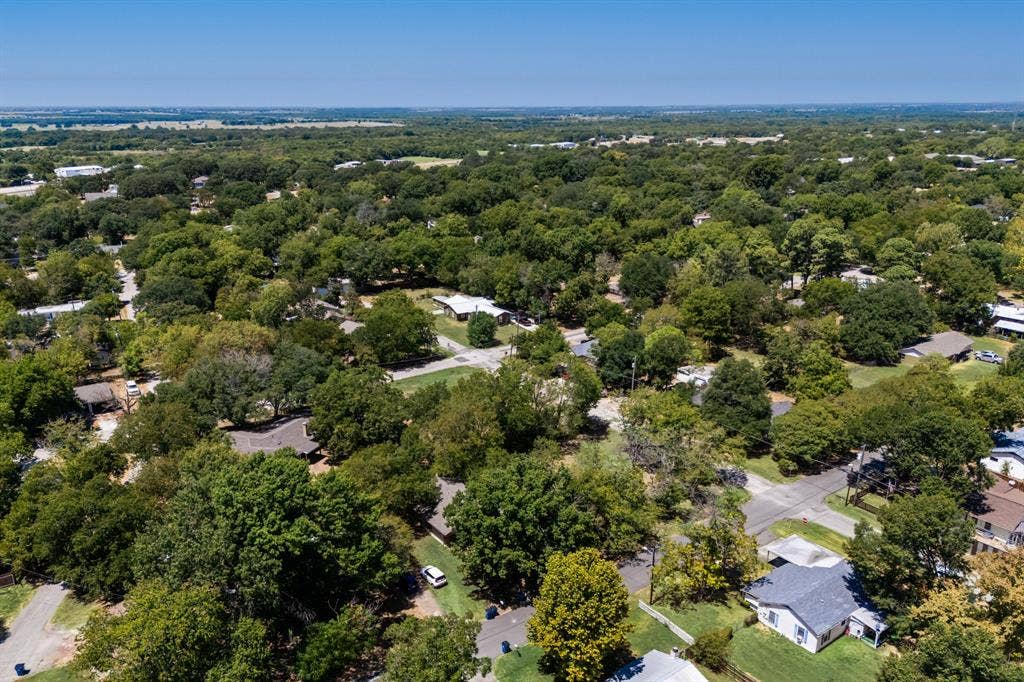 1702 S Clay Street, Kaufman, TX 75142