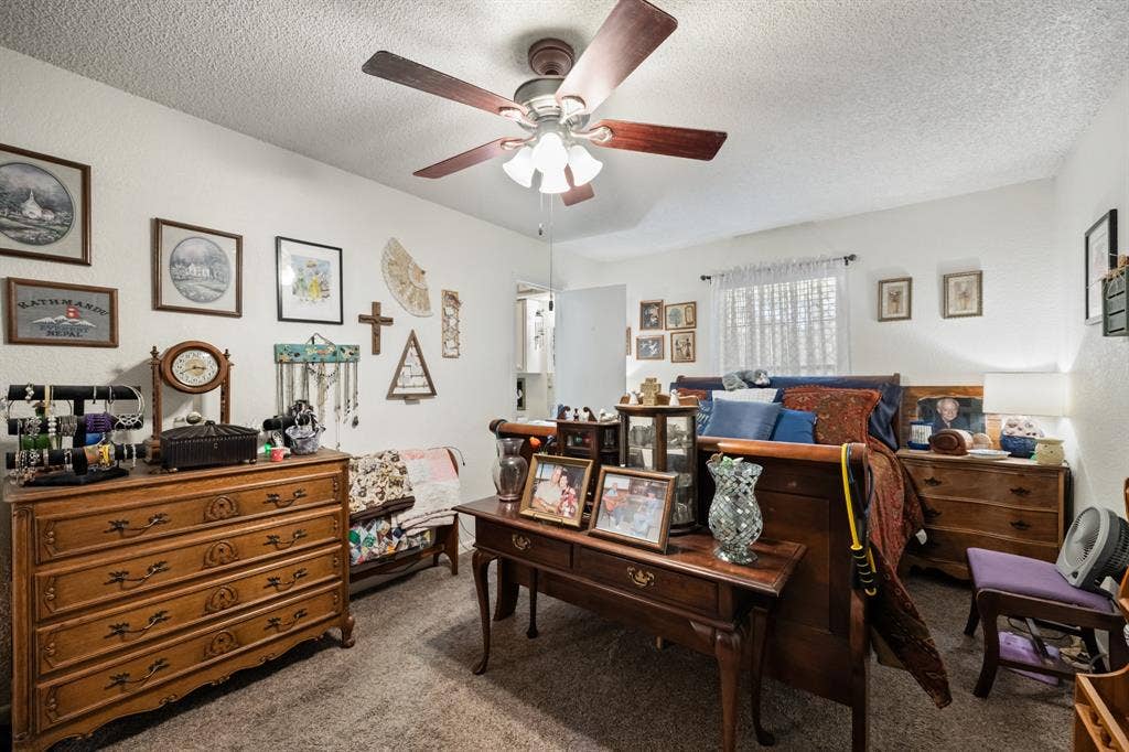 1702 S Clay Street, Kaufman, TX 75142