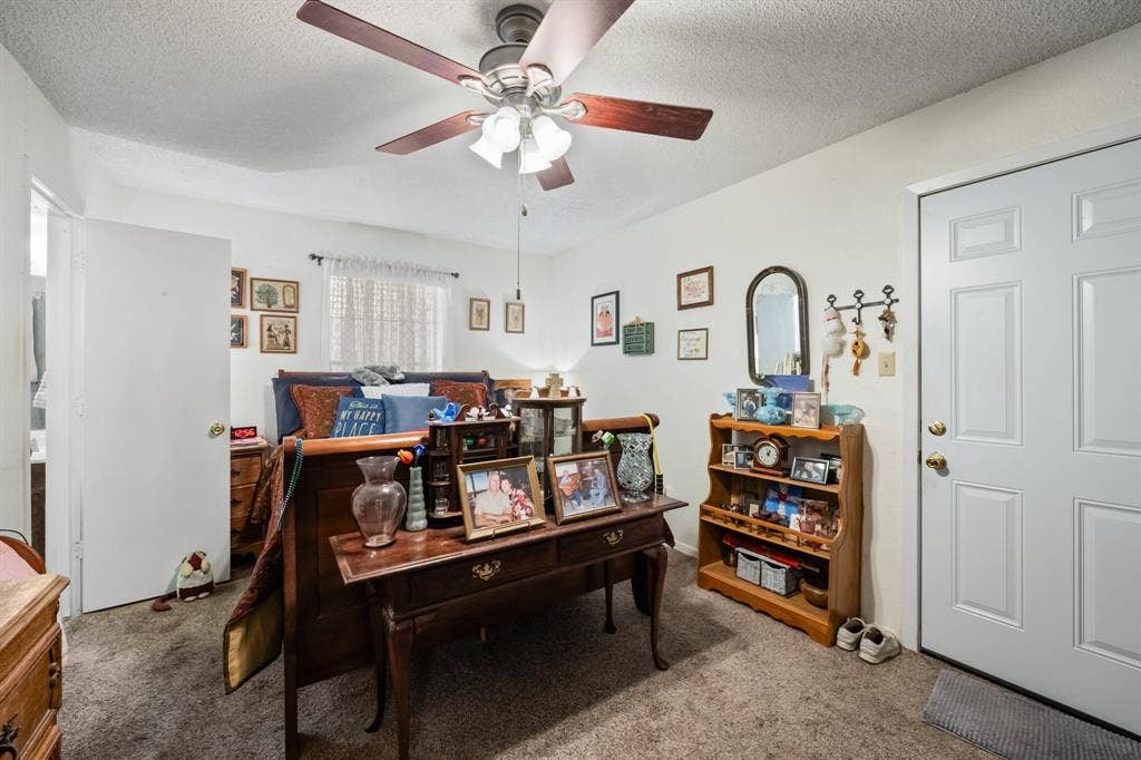 1702 S Clay Street, Kaufman, TX 75142