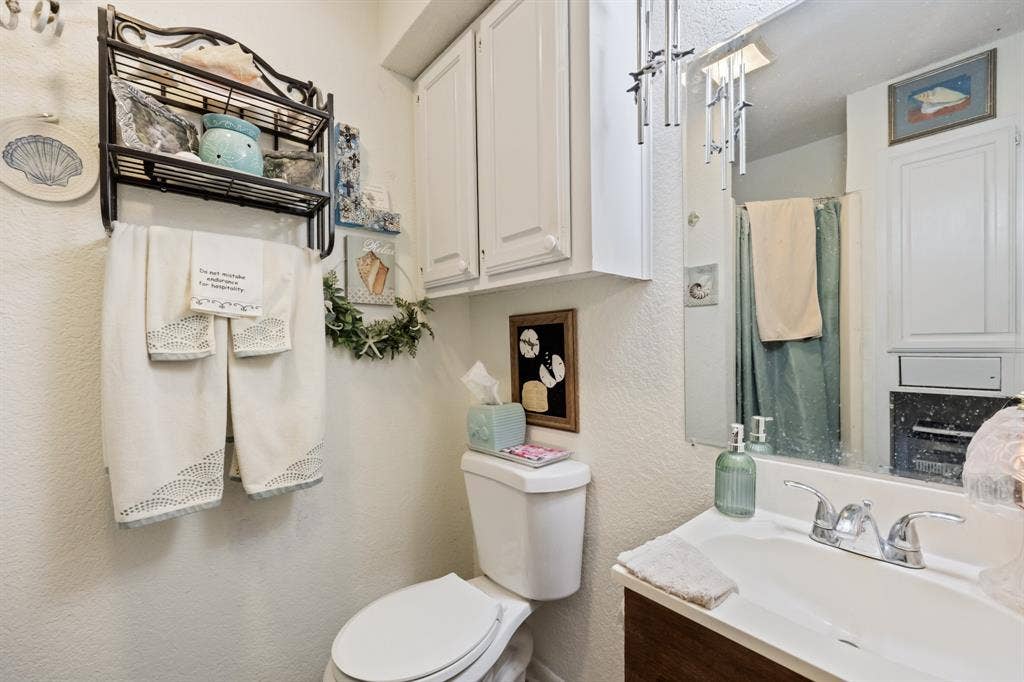 1702 S Clay Street, Kaufman, TX 75142