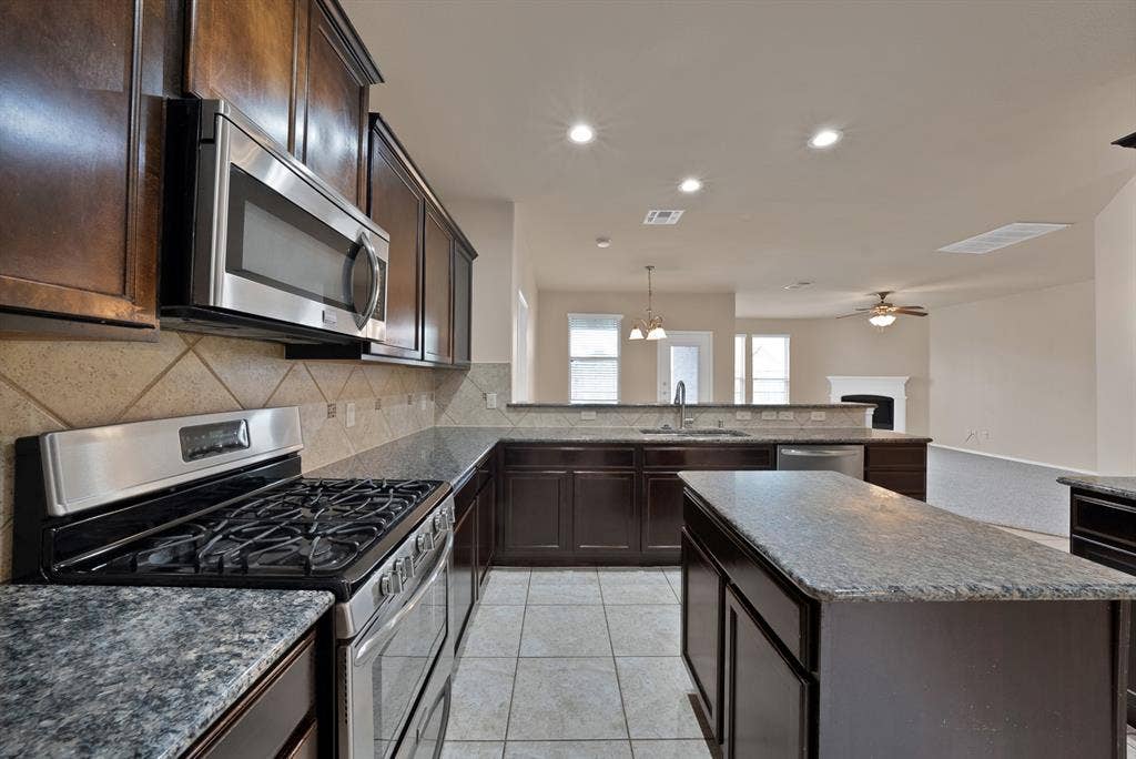 3405 Founders Way, Melissa, TX 75454 3405 Founders Way, Melissa, TX 75454