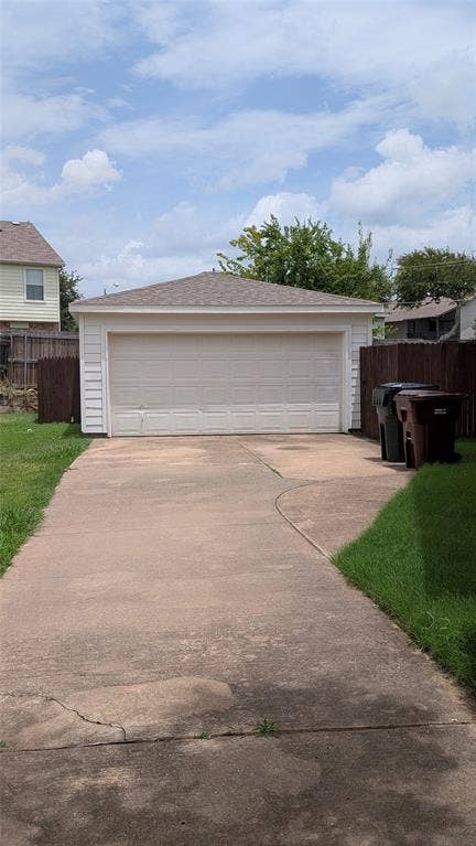 2641 Ezekial Way, Plano, TX 75074 2641 Ezekial Way, Plano, TX 75074