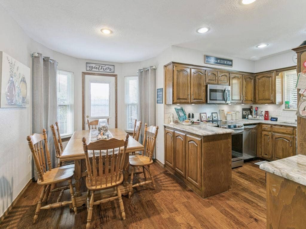 3617 Bluegrass Drive, Grand Prairie, TX 75052 3617 Bluegrass Drive, Grand Prairie, TX 75052