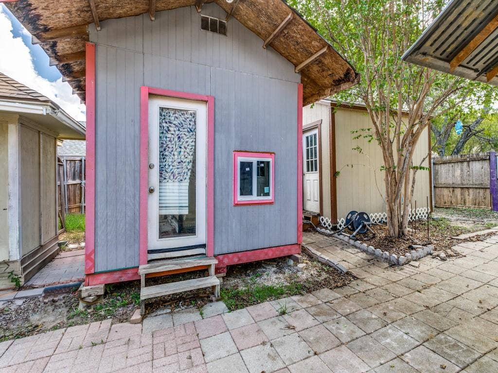 3617 Bluegrass Drive, Grand Prairie, TX 75052 3617 Bluegrass Drive, Grand Prairie, TX 75052