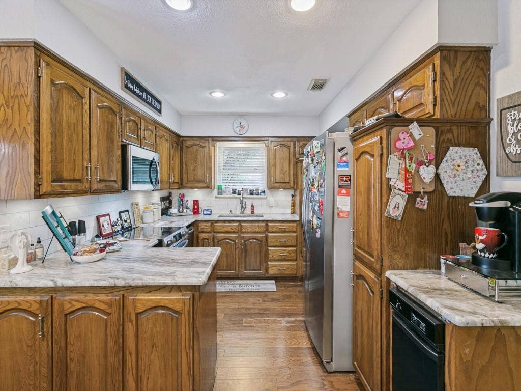 3617 Bluegrass Drive, Grand Prairie, TX 75052 3617 Bluegrass Drive, Grand Prairie, TX 75052