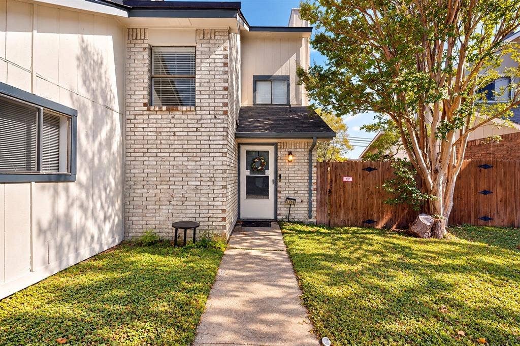 2608 Isbella Drive, Grand Prairie, TX 75052