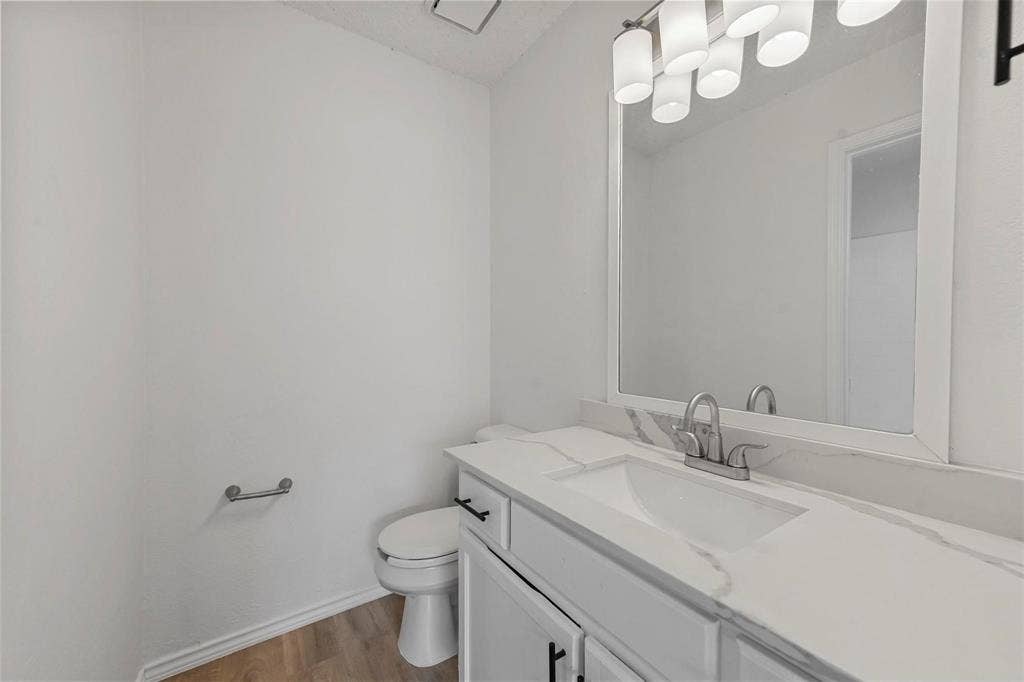 2608 Isbella Drive, Grand Prairie, TX 75052