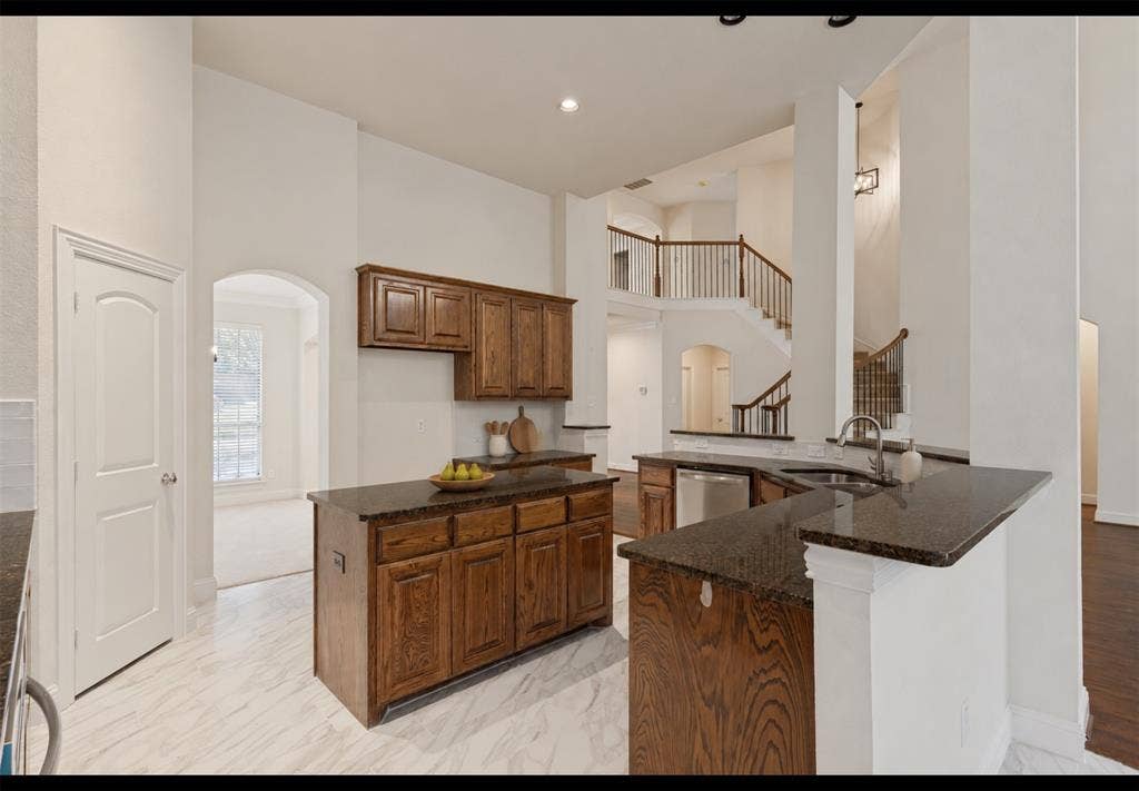 606 River Birch Trail, Garland, TX 75040 606 River Birch Trail, Garland, TX 75040