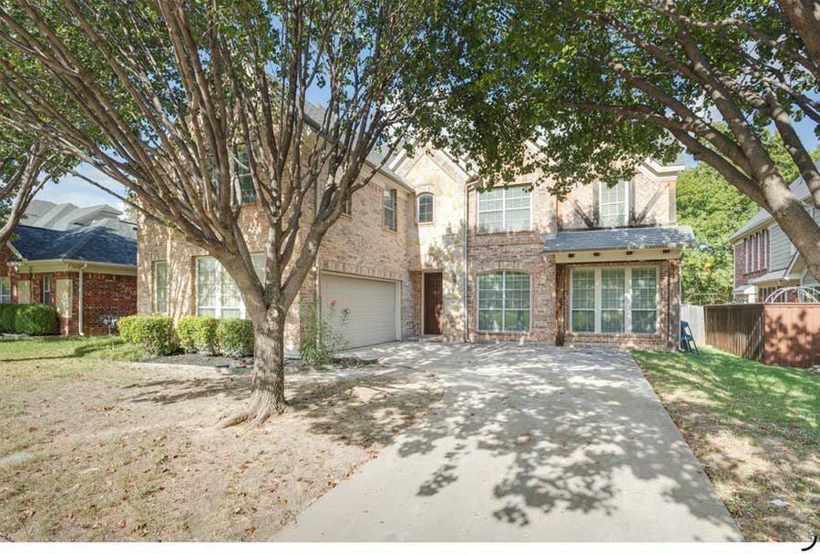 Property photo for 606 River Birch Trail, Garland, TX