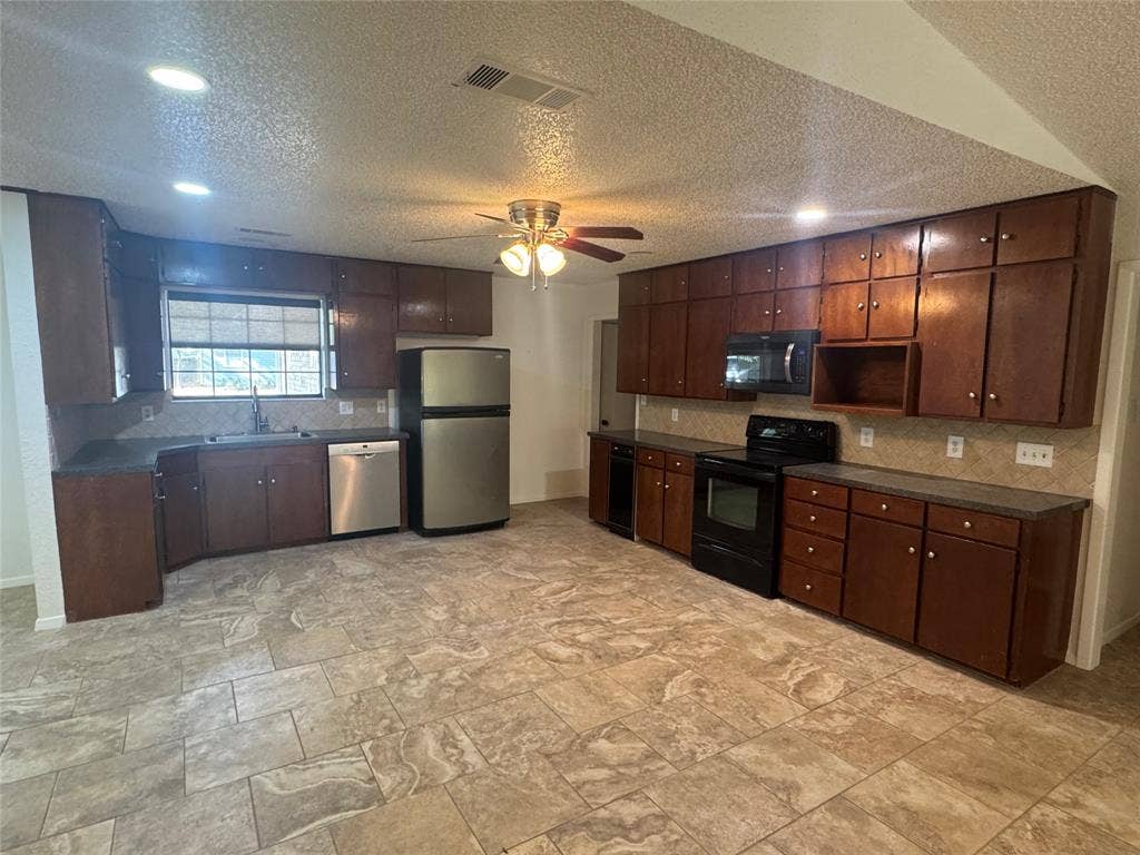 112 Lakeway Lane, Gun Barrel City, TX 75156 112 Lakeway Lane, Gun Barrel City, TX 75156