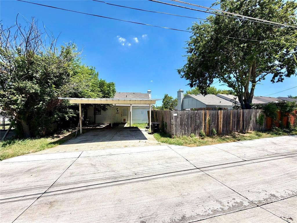 817 Colchester Drive, Mesquite, TX 75149 Covered carport parking