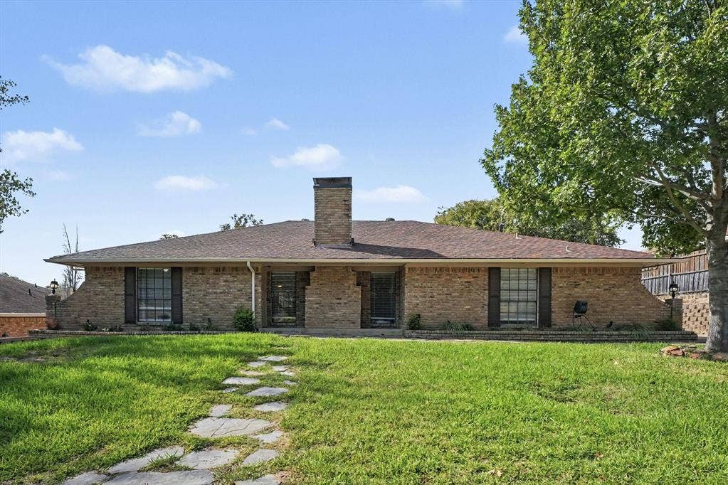 1813 E Terrace Street, Grand Prairie, TX 75050 1813 E Terrace Street, Grand Prairie, TX 75050