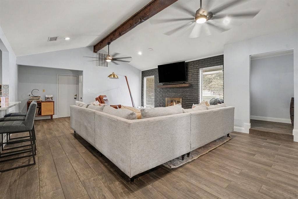 1813 E Terrace Street, Grand Prairie, TX 75050 1813 E Terrace Street, Grand Prairie, TX 75050