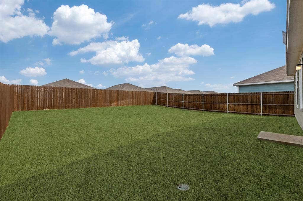 402 Mahogany Grove Lane, Princeton, TX 75407