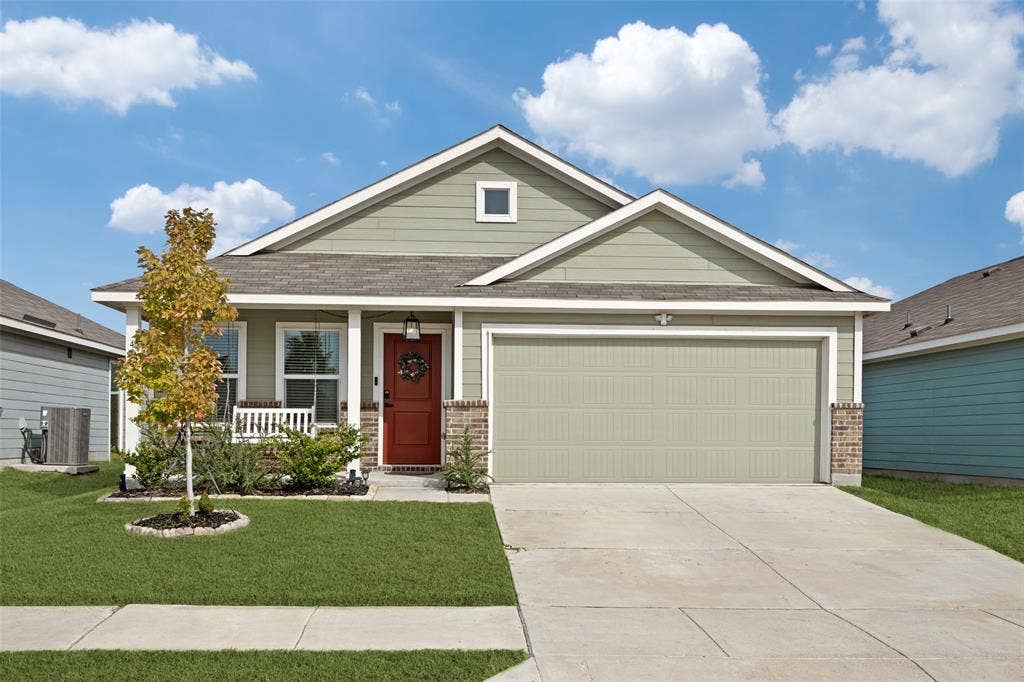402 Mahogany Grove Lane, Princeton, TX 75407
