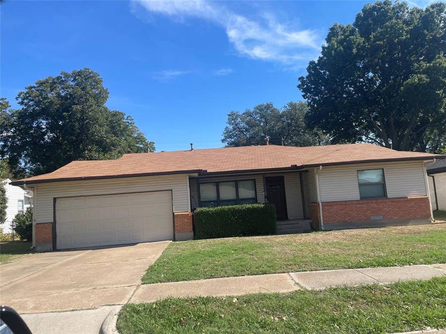 Property photo for 319 S 4th Street, Wylie, TX