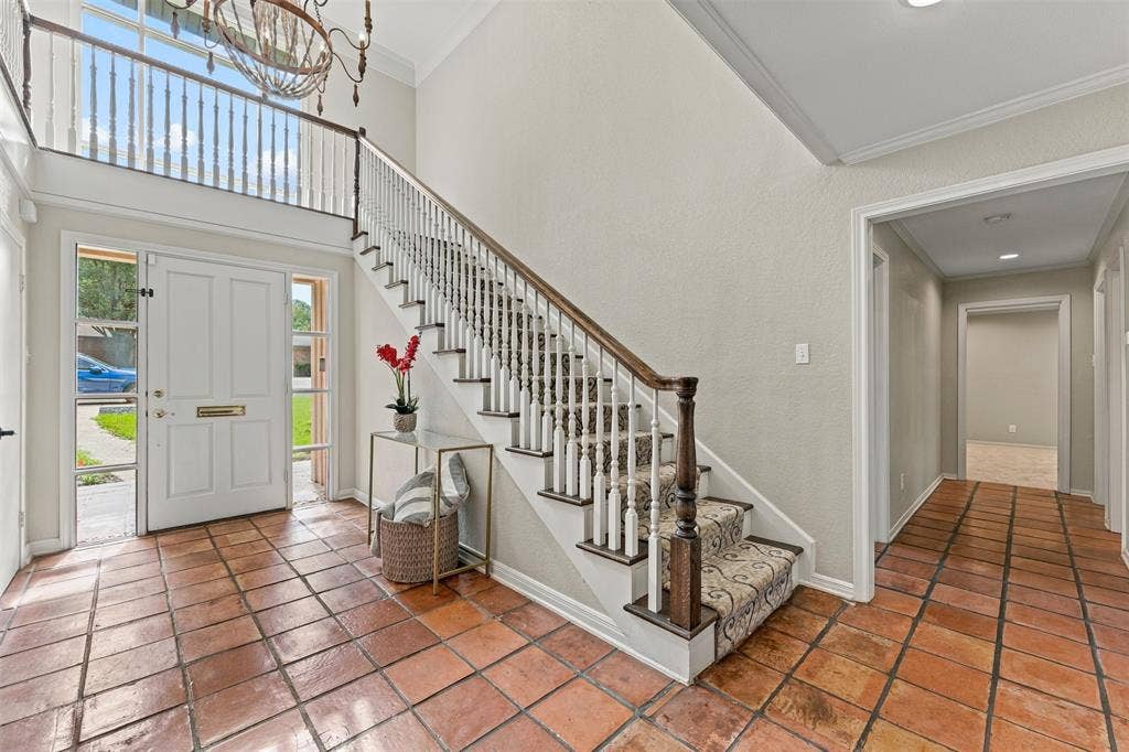5015 Meadow Wood Drive, Waco, TX 76710