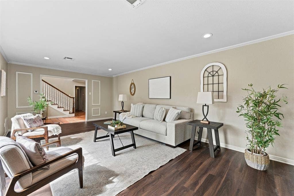 5015 Meadow Wood Drive, Waco, TX 76710