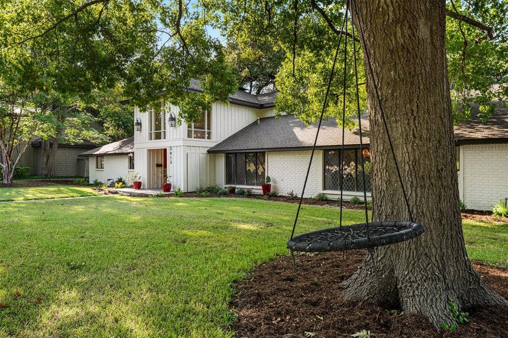5015 Meadow Wood Drive, Waco, TX 76710