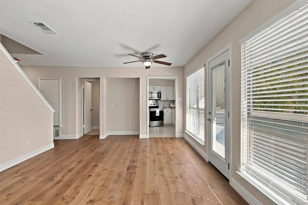 700 Bel Aire Crest, Irving, TX 75061