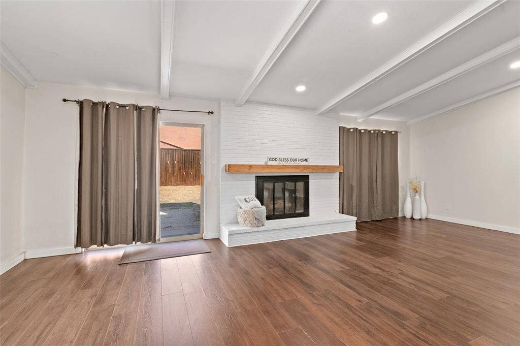 8045 Greenhollow Lane, Dallas, TX 75240 8045 Greenhollow Lane, Dallas, TX 75240