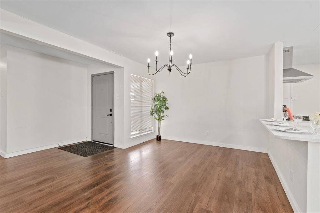 8045 Greenhollow Lane, Dallas, TX 75240 8045 Greenhollow Lane, Dallas, TX 75240