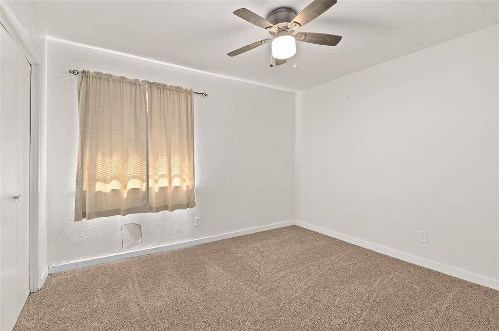 8045 Greenhollow Lane, Dallas, TX 75240 8045 Greenhollow Lane, Dallas, TX 75240