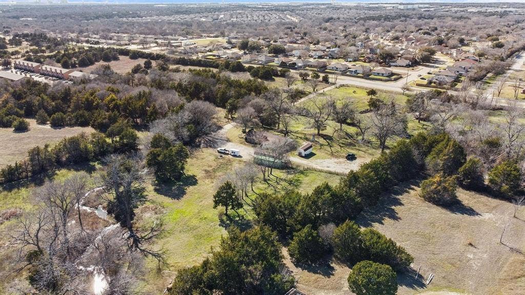 1006 S Clark Road, Cedar Hill, TX 75104 1006 S Clark Road, Cedar Hill, TX 75104
