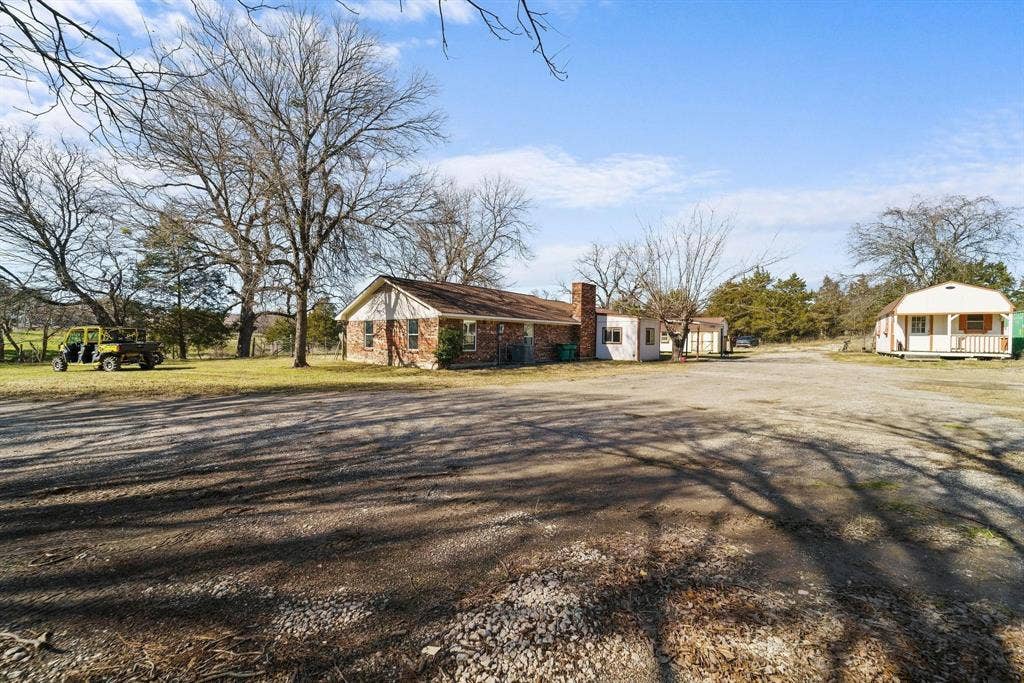 1006 S Clark Road, Cedar Hill, TX 75104 1006 S Clark Road, Cedar Hill, TX 75104