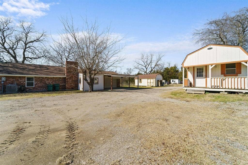 1006 S Clark Road, Cedar Hill, TX 75104 1006 S Clark Road, Cedar Hill, TX 75104