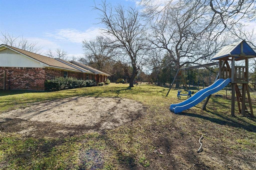1006 S Clark Road, Cedar Hill, TX 75104 1006 S Clark Road, Cedar Hill, TX 75104