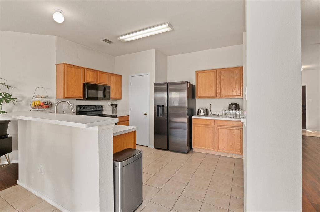1024 Cove Hollow Drive, Cedar Hill, TX 75104 1024 Cove Hollow Drive, Cedar Hill, TX 75104