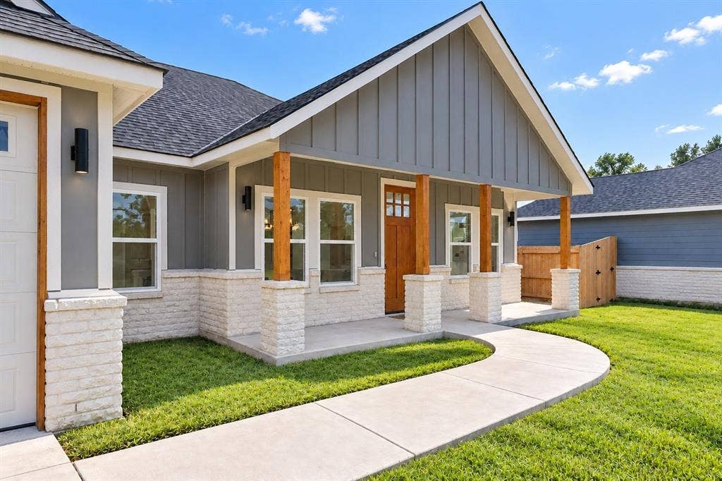104 Goodknight Ranch Road, Trinidad, TX 75163