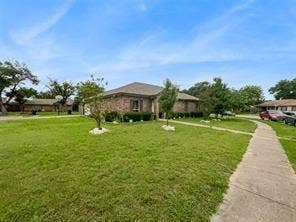 1822 Vine Drive, Garland, TX 75040